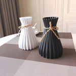 Load image into Gallery viewer, Plastic Flower Vases - Becmella
